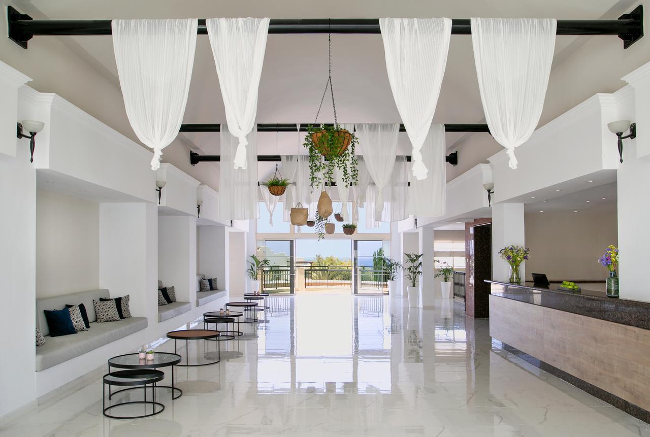Hotel Louis Paphos Breeze 4*