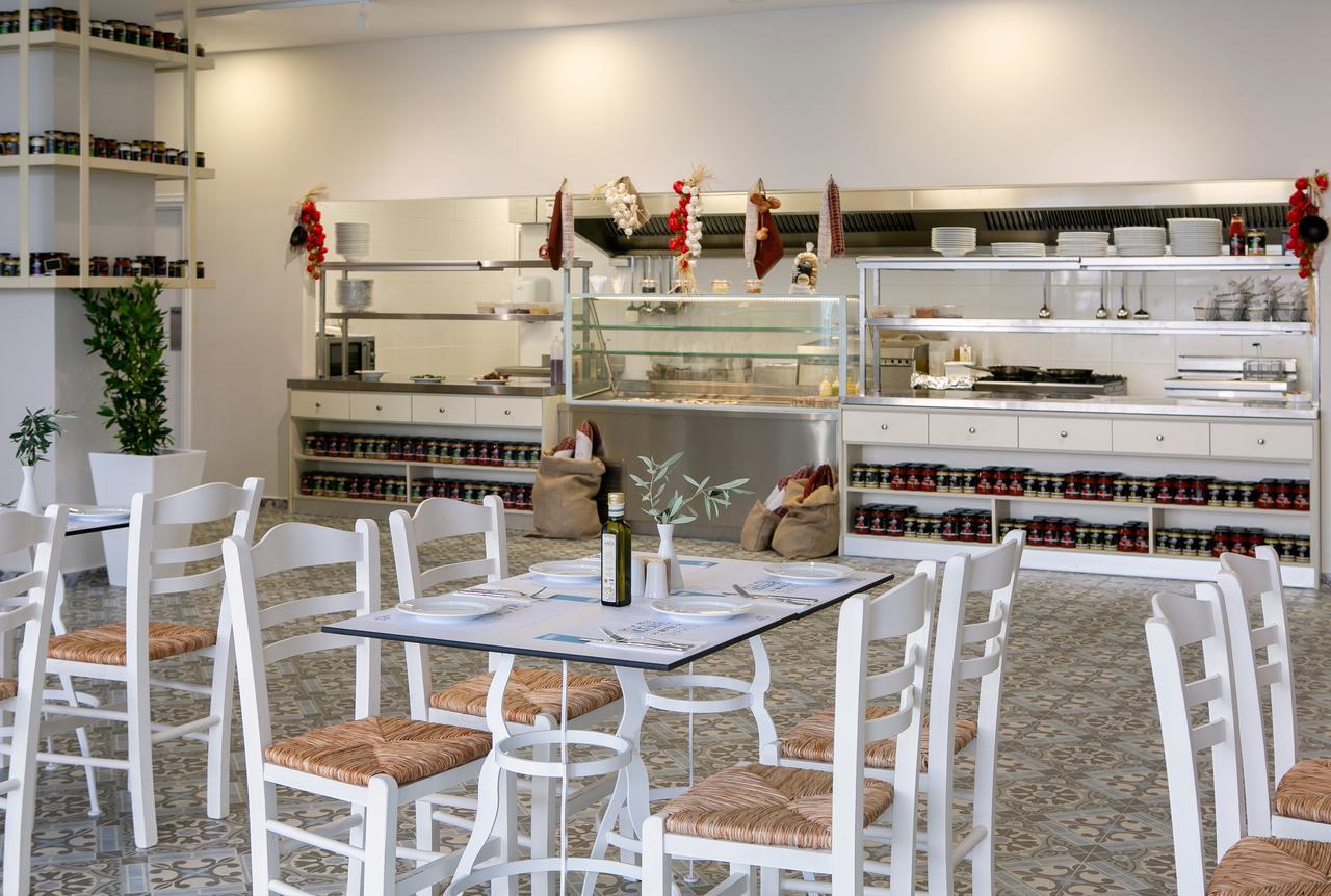 Hotel Louis Paphos Breeze 4*
