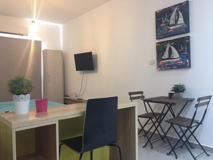 Papados Court Apartment *