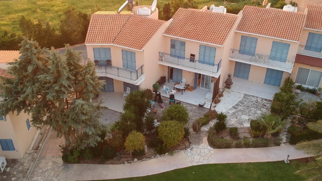 Apartment Paradise Gardens