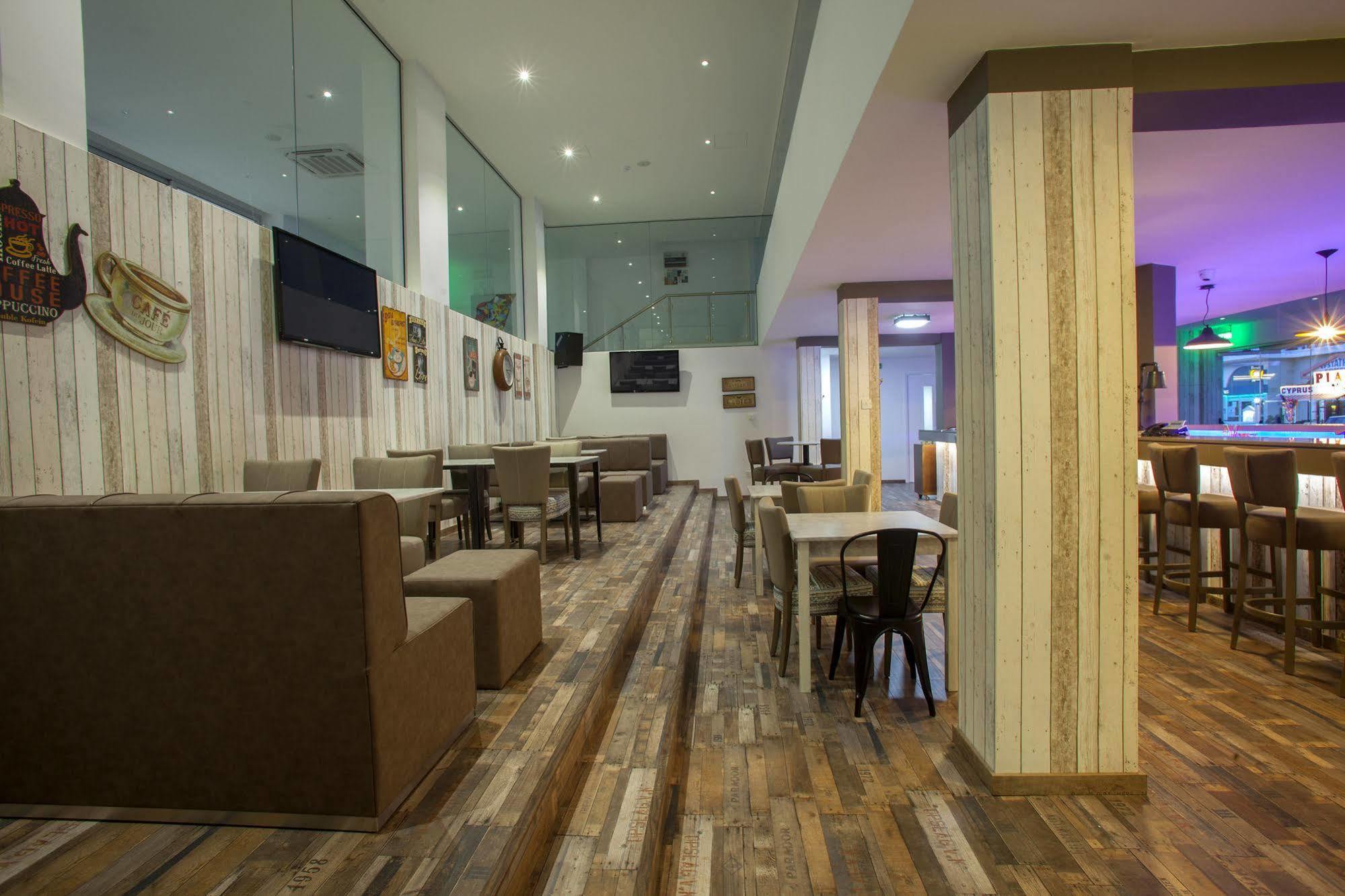 Princessa Vera Aparthotel Paphos