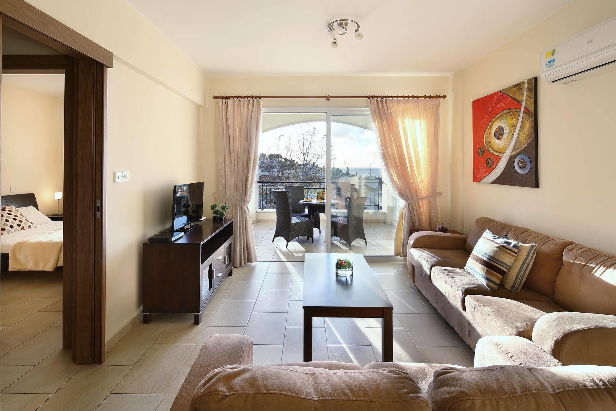 Apartment Chloraka Terrace *
