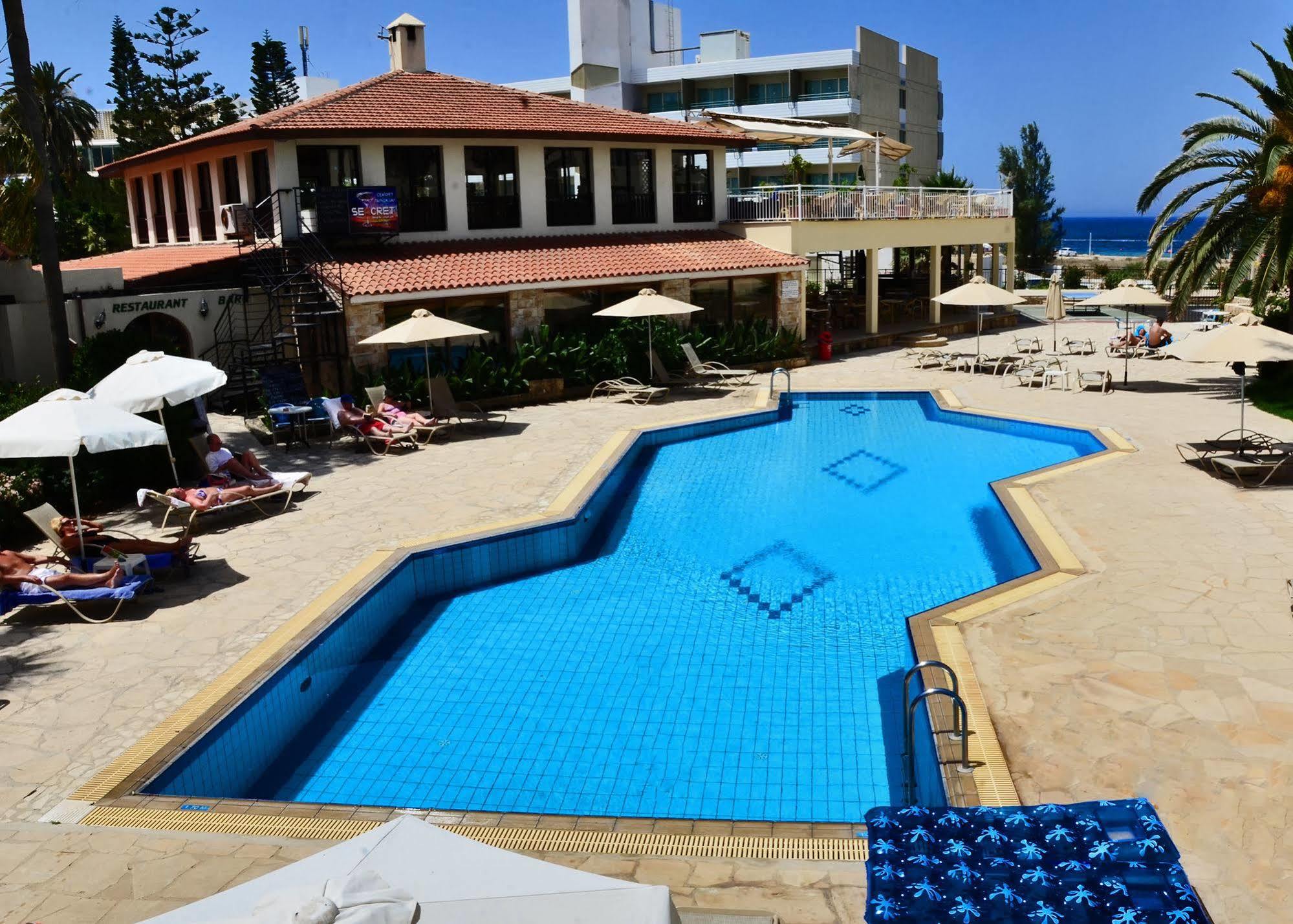 Aparthotel Panareti 3*