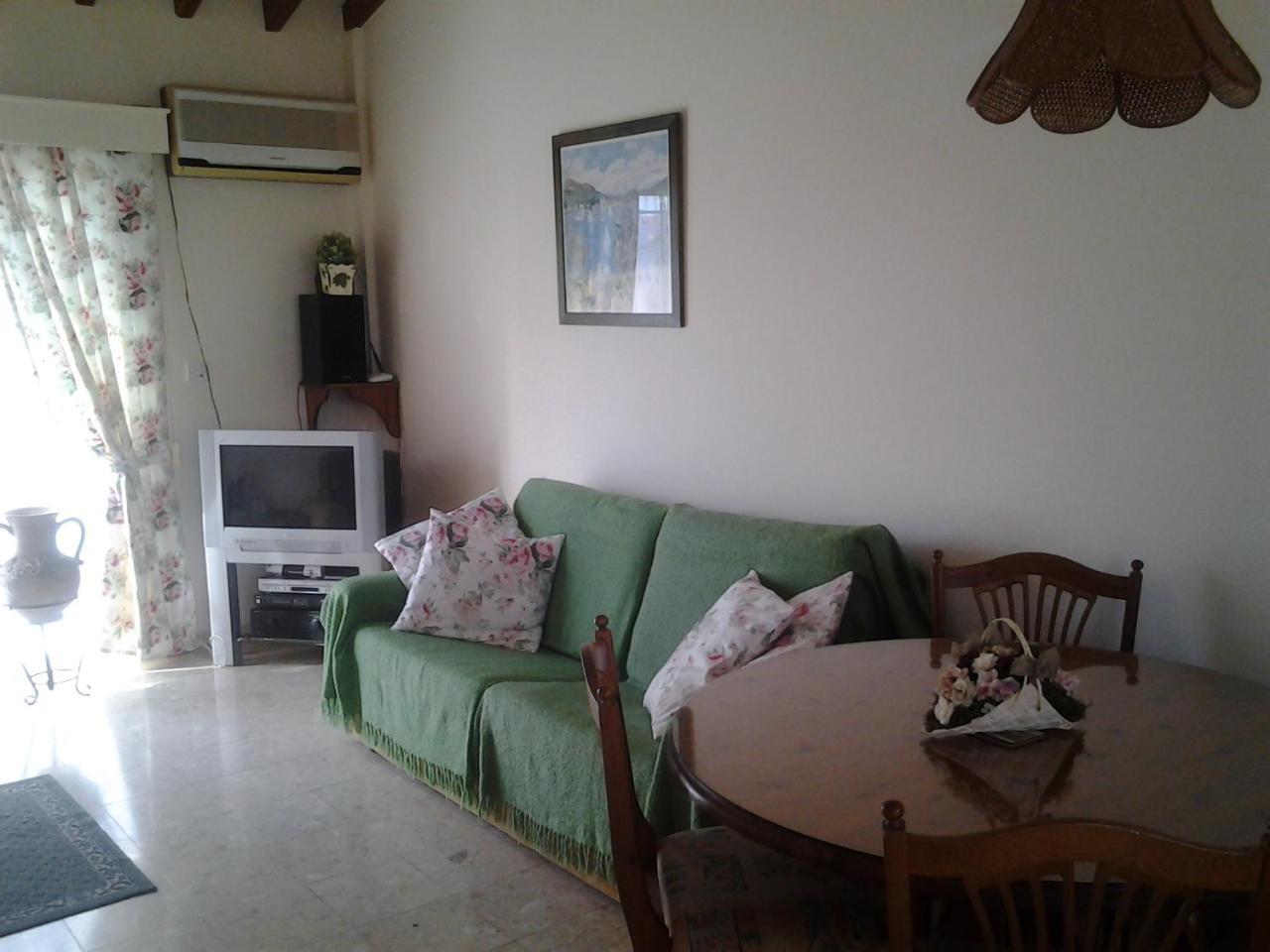 Cy King Village Apartment