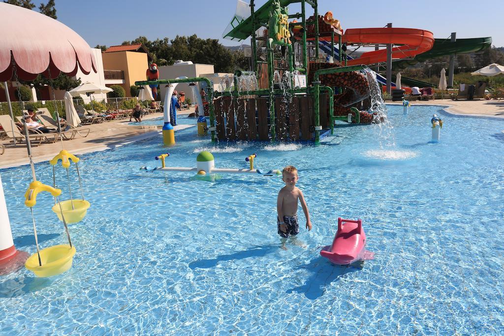 Aqua Sol Water Park Resort