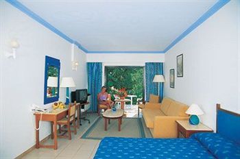 Apartment Gardens Paphos