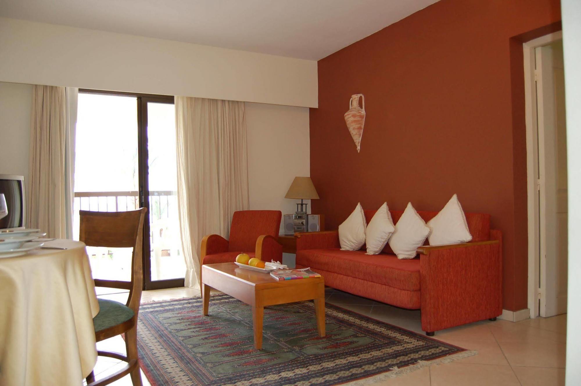 Aparthotel Panareti