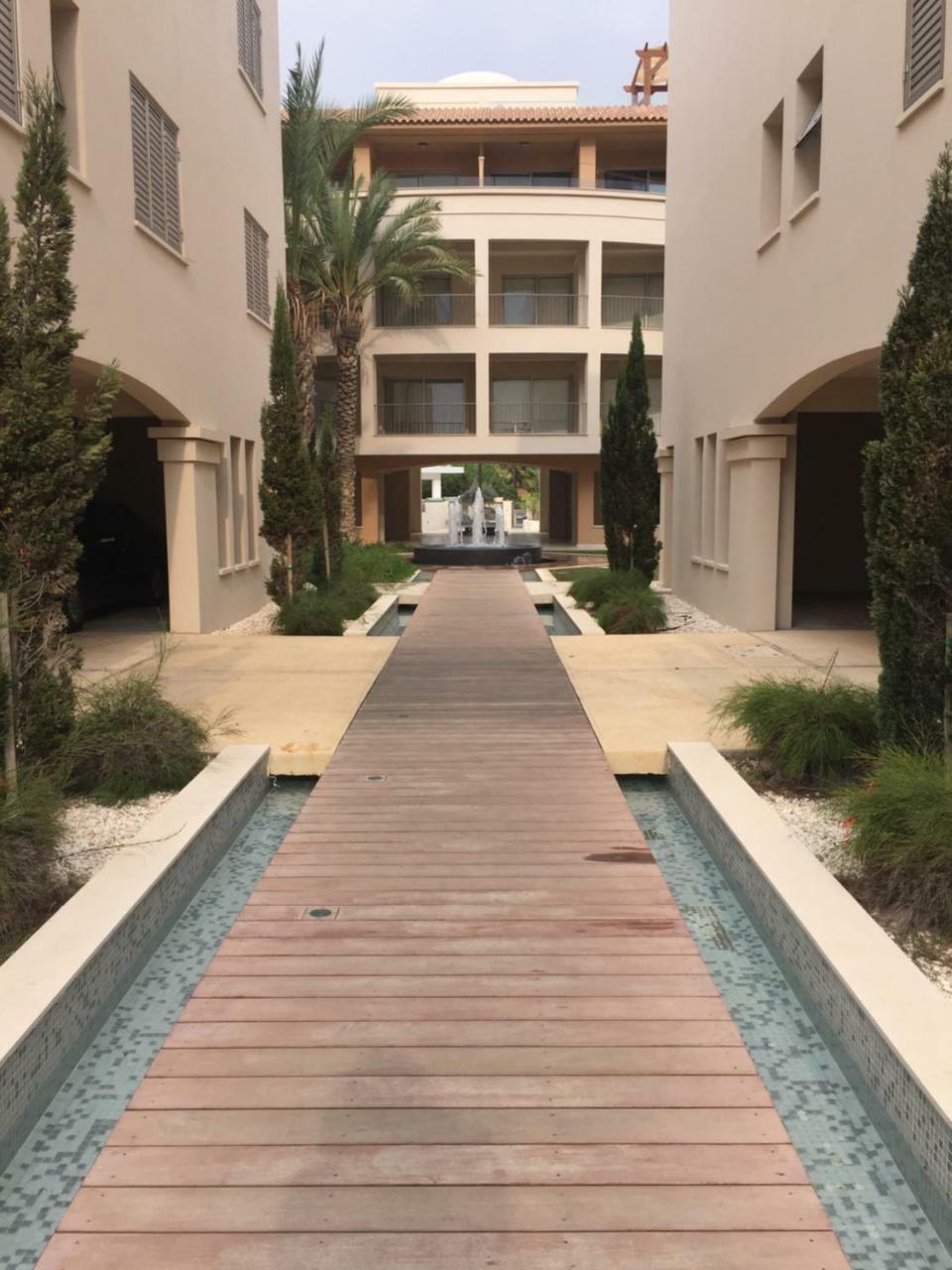 Lingna Luxury Lighthouse Apartment Paphos