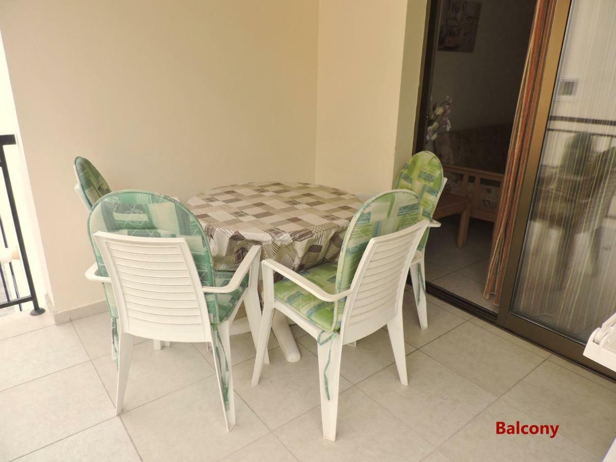Apartment Zambas Court *