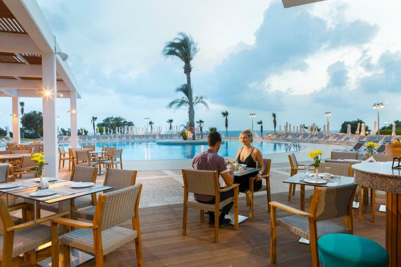 Leonardo Laura & Splash Resort