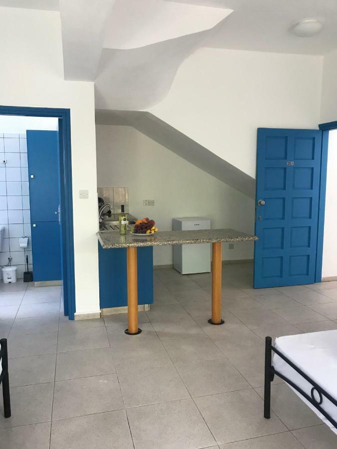 Athinas Court Paphos