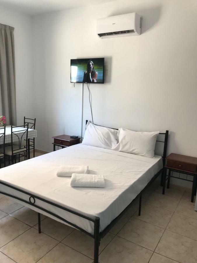 Athinas Court Aparthotel