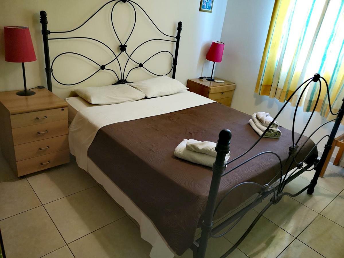 Faneromeni Court * Paphos