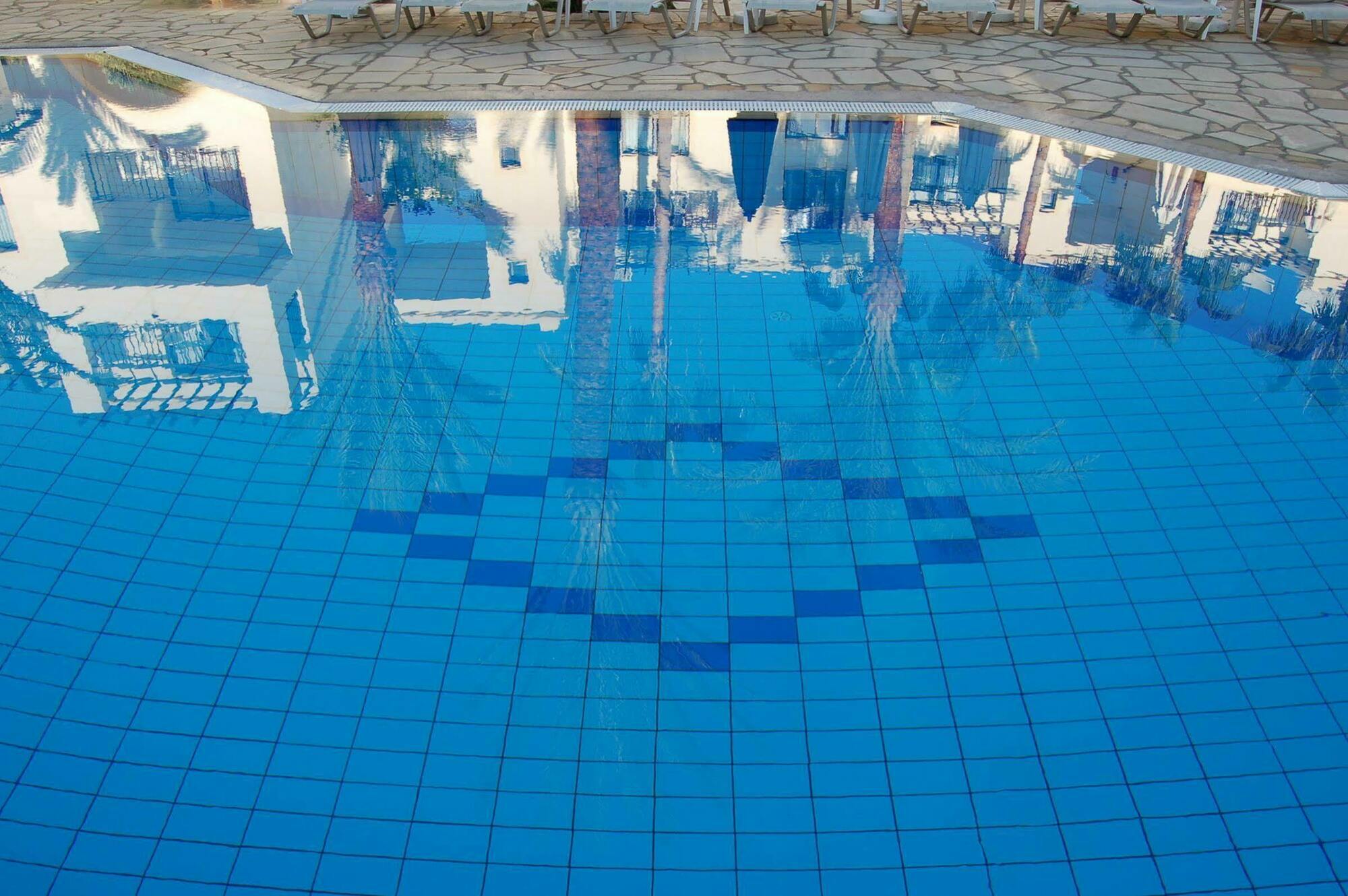 Panareti Aparthotel Paphos