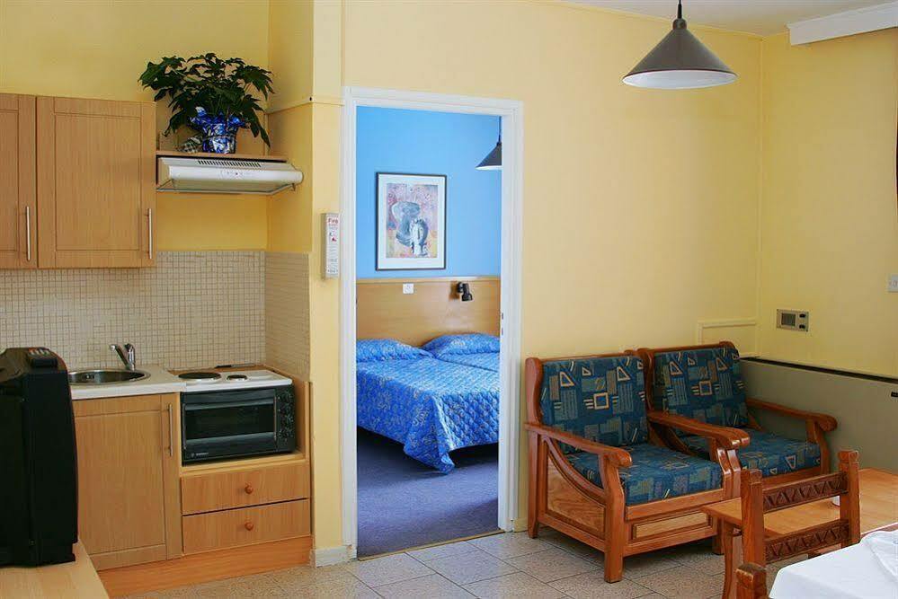 Daphne Aparthotel Paphos