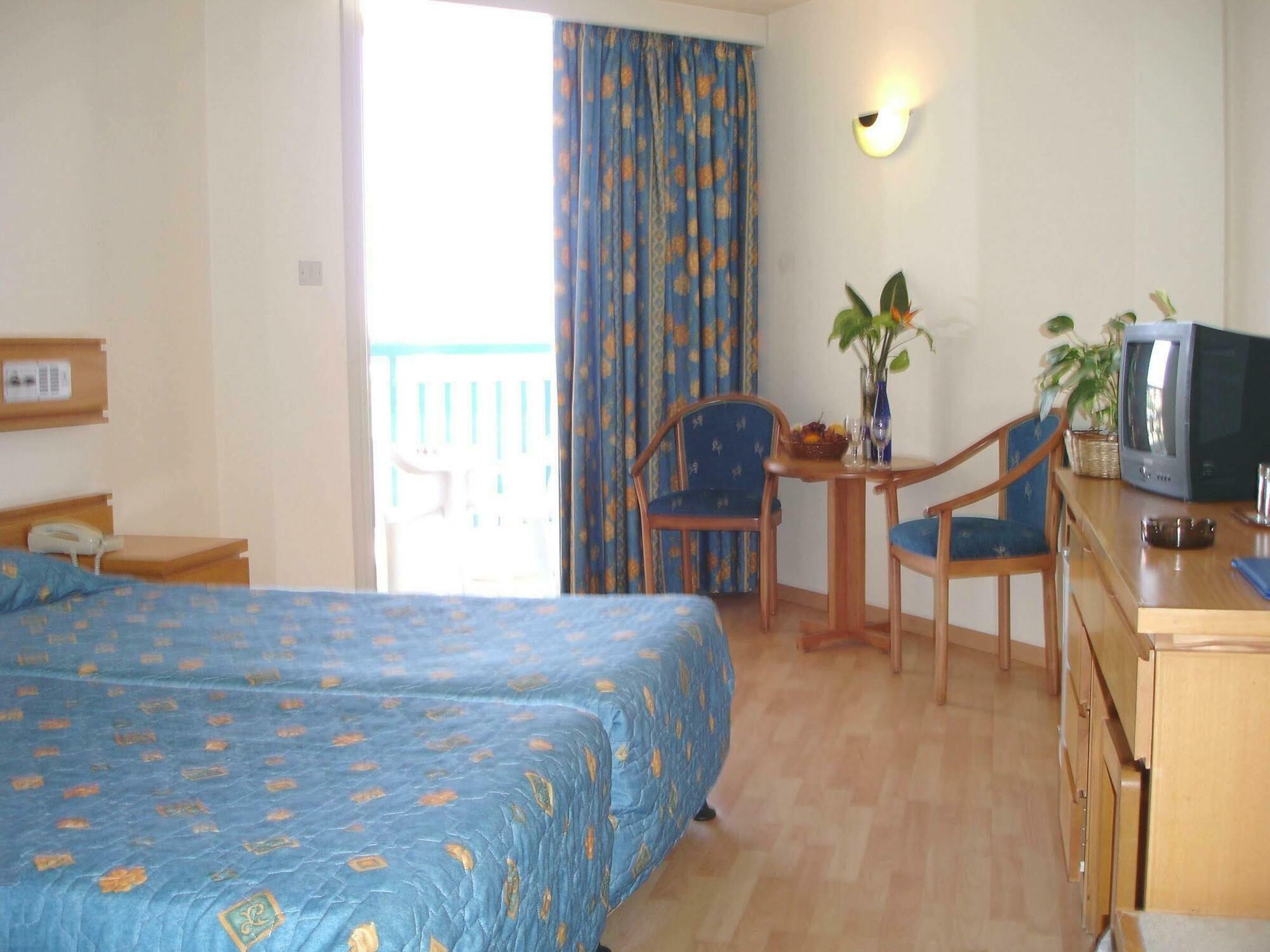 Kissos 3* Paphos