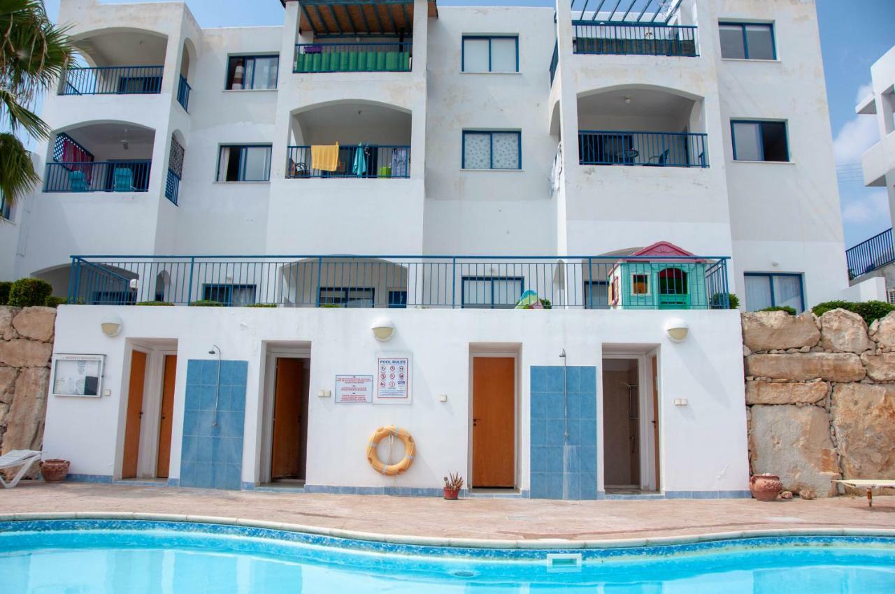 Chloraka Park Apartment *