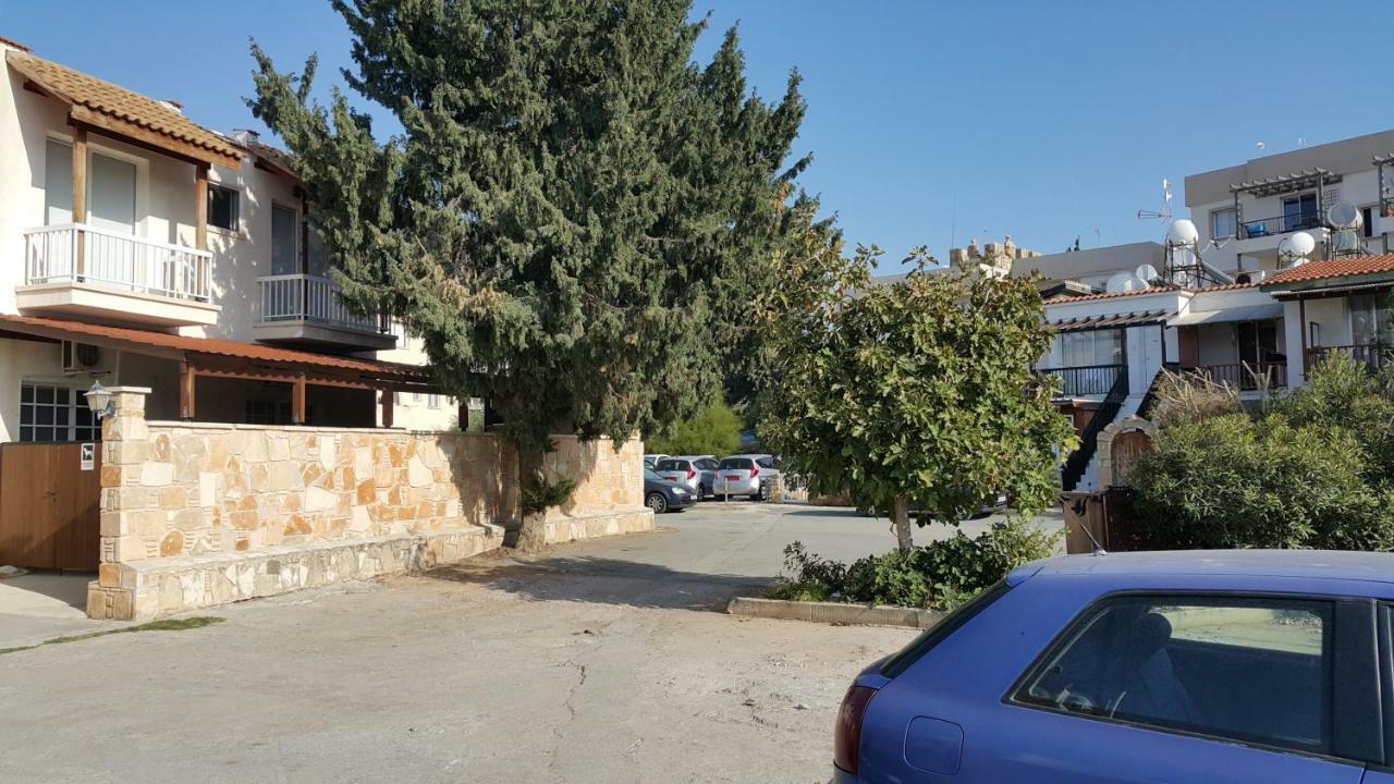 Venus Beach Village *