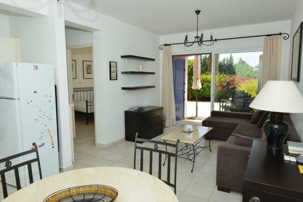 Limnaria Sunny Garden Paphos