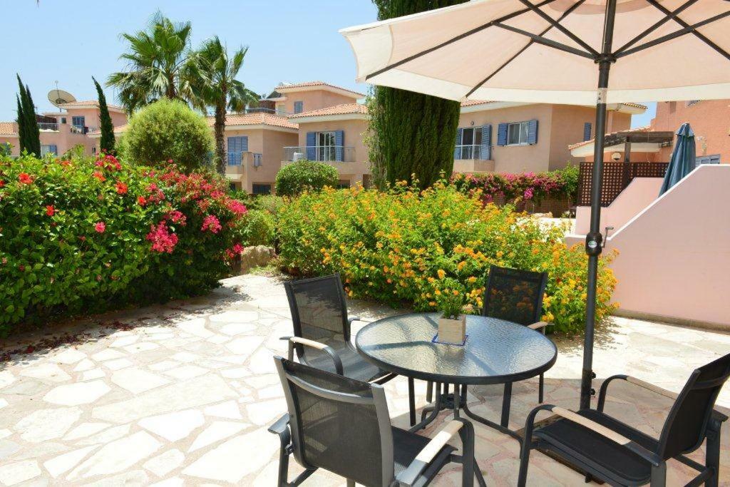 Limnaria Sunny Garden Apartment Paphos