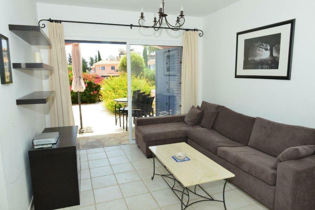 Limnaria Sunny Garden Apartment Paphos