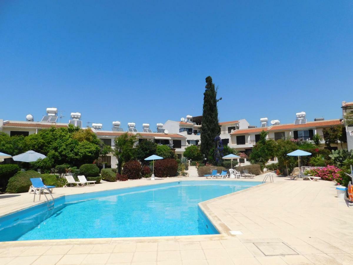 Sea View Apartment, Close To Amenities * Paphos