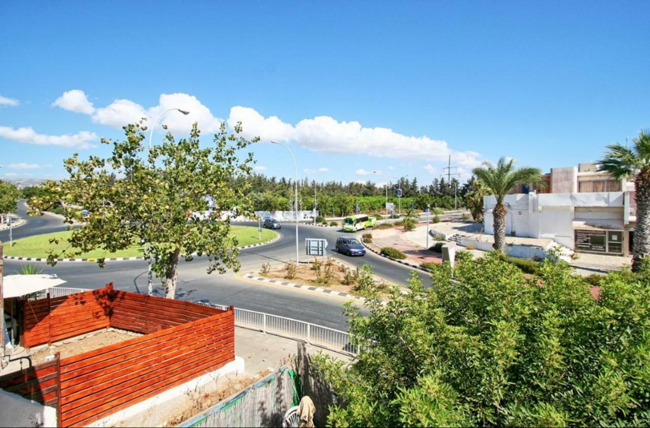 Apartment Newly Renovated In Tourist Area *