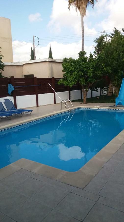 Alekas Pool And Garden Holiday home *