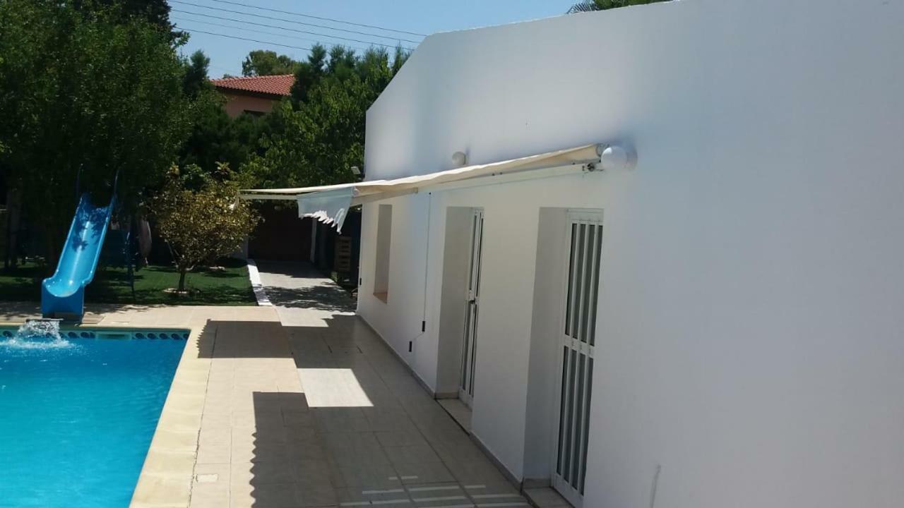 Alekas Pool And Garden Holiday home