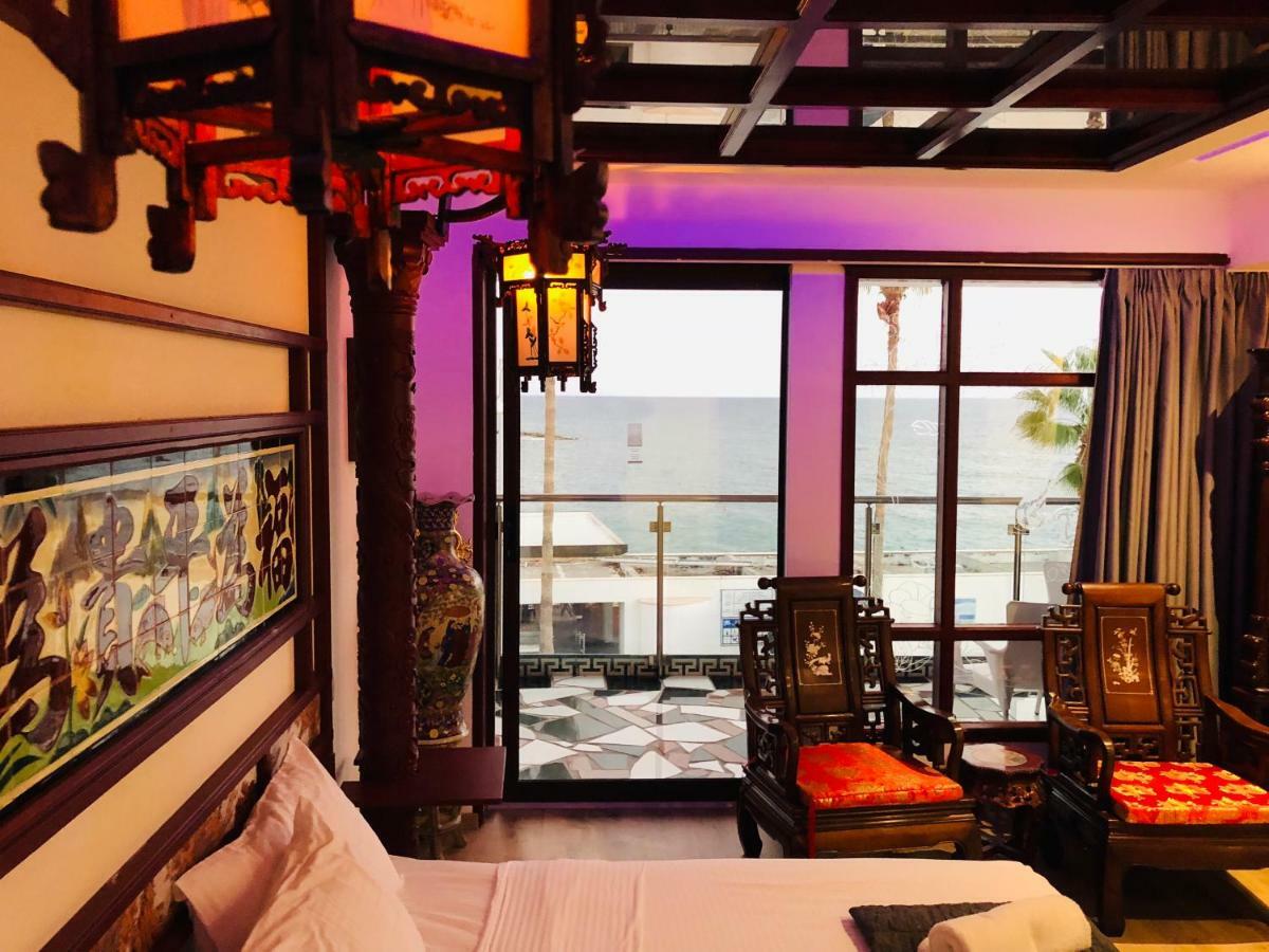 Buddha Apartment *