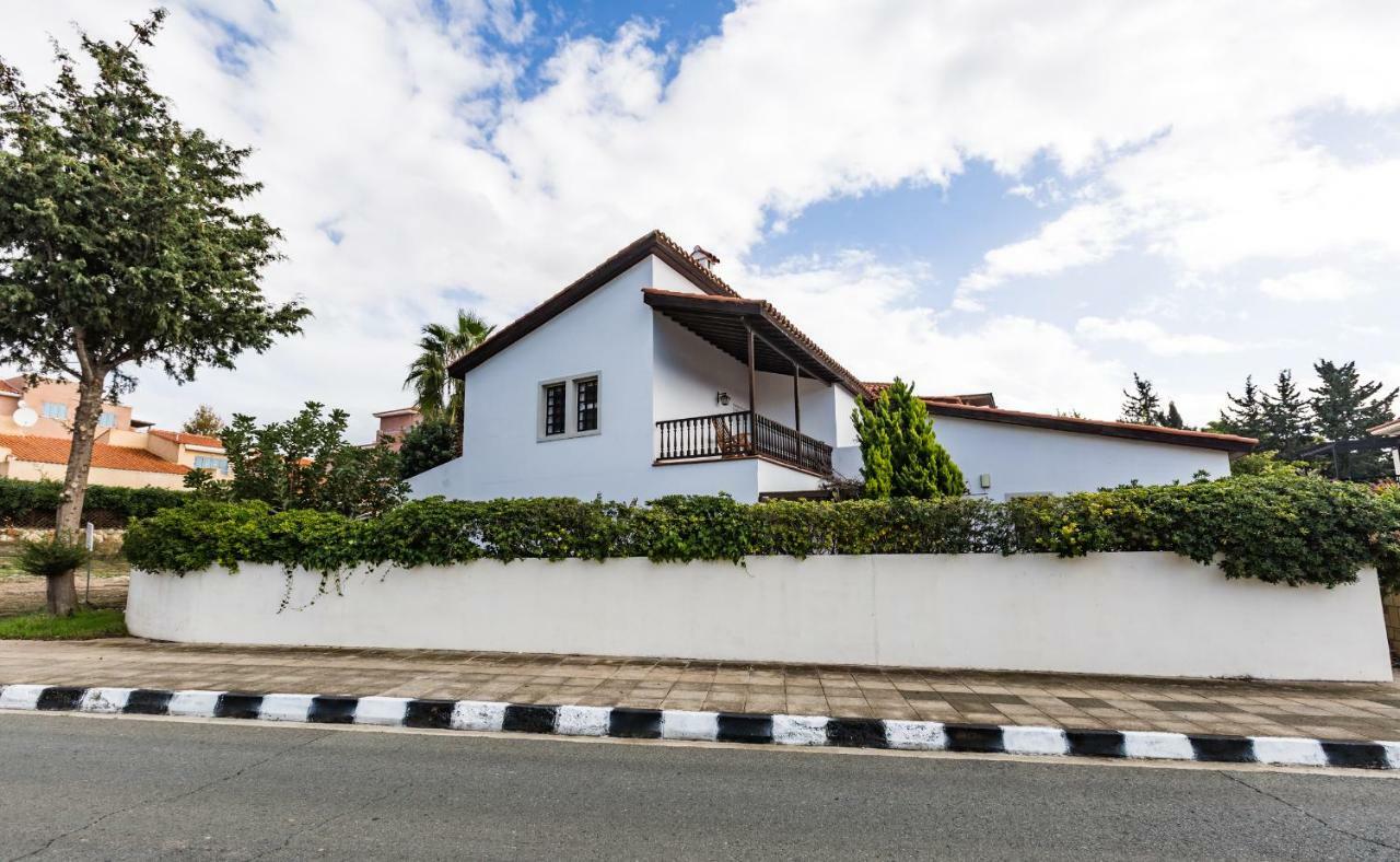 Papaya Villa *