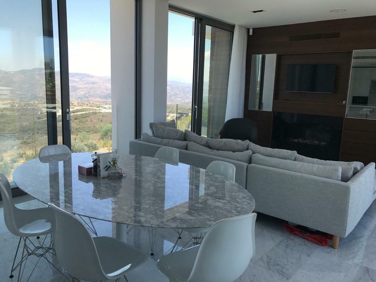 Luxury Mountain With Golf Club Villa Paphos