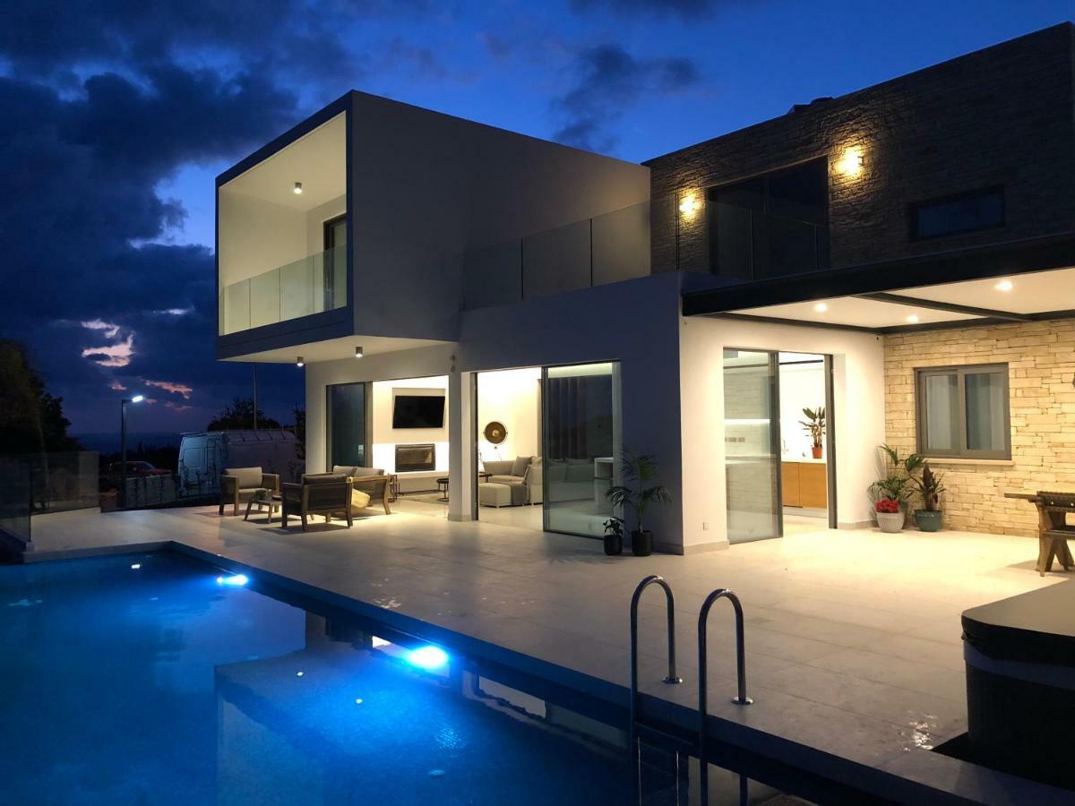 Golden Shore Villa Paphos