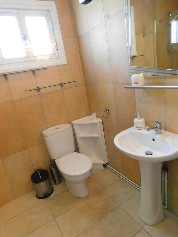 Sea View Apartment, Close To Amenities Apartment