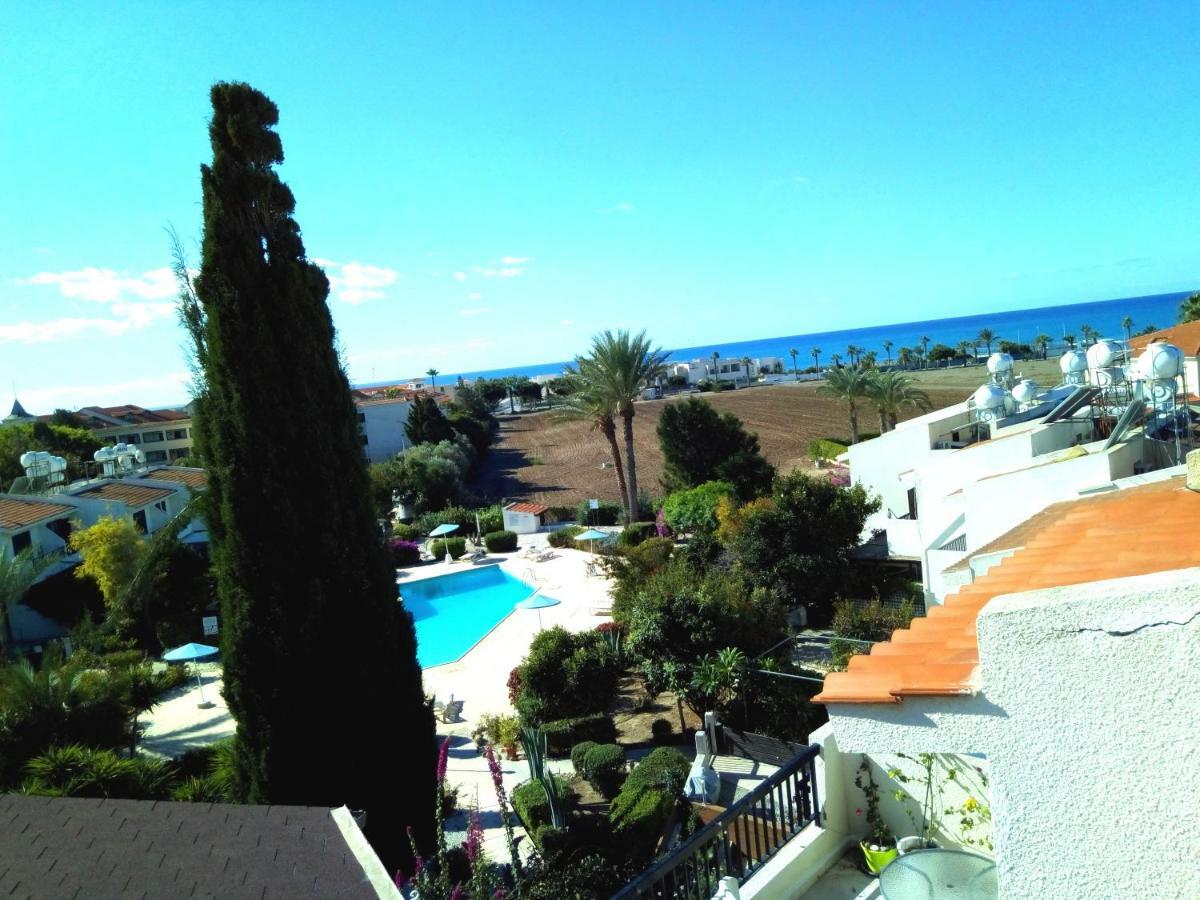 Sea View Apartment, Close To Amenities * Paphos