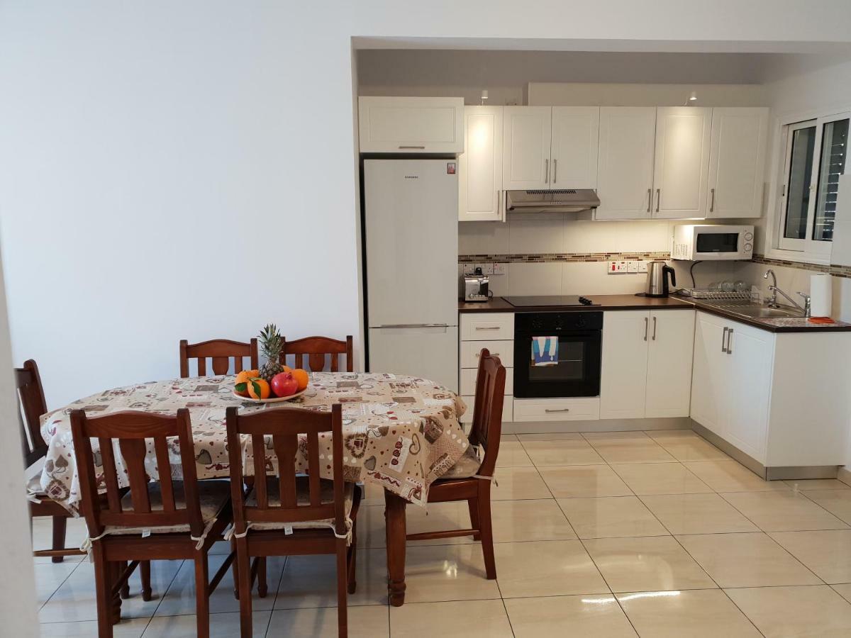 Limnaria Villas Ground Floor Apartment Paphos