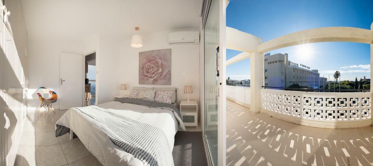 Seaview 3 Bedroom Kings Road Penthouse * Paphos
