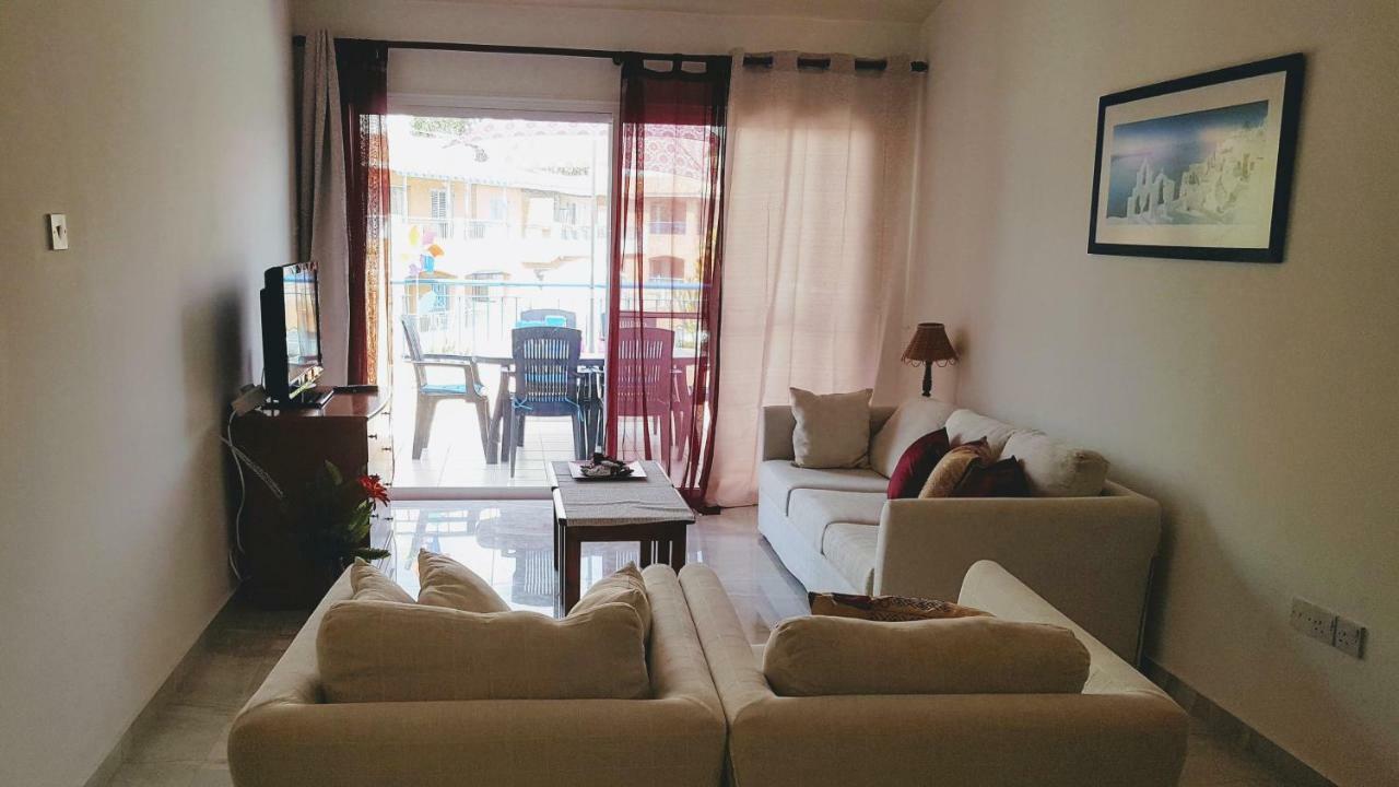 Paradise Note 204- Cyprus Dream Holiday Let *