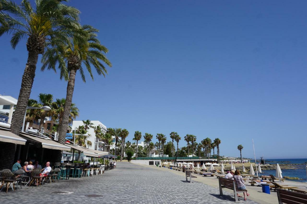 Alex's Vacation - 100m From The - 6 Guests Apartamento Paphos