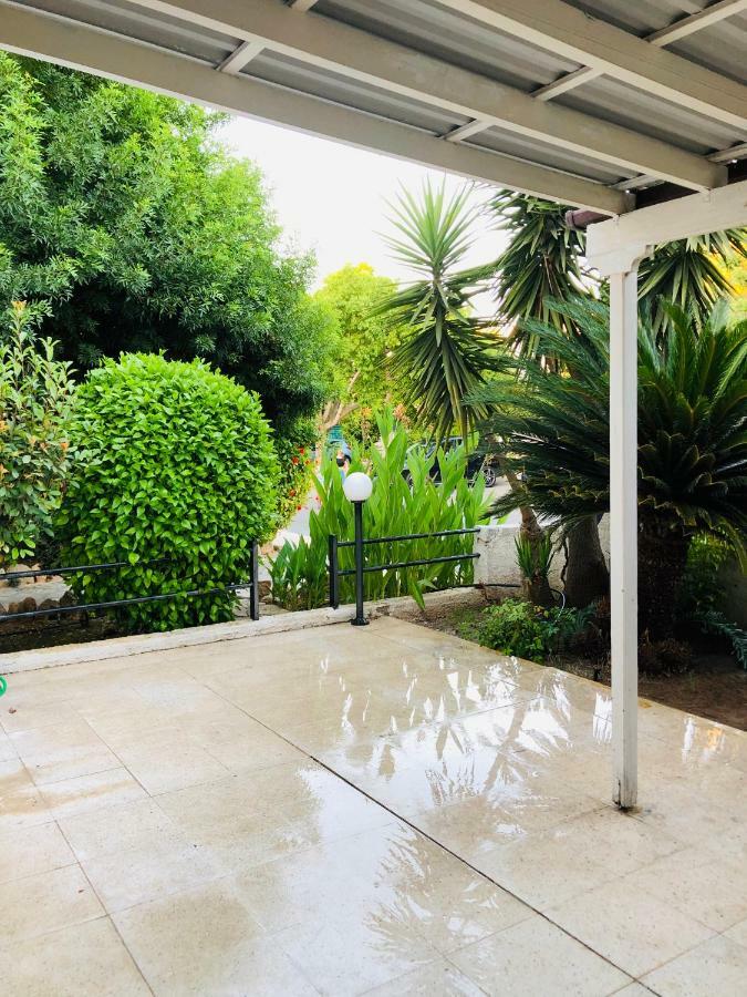 Gardens-apt * Paphos