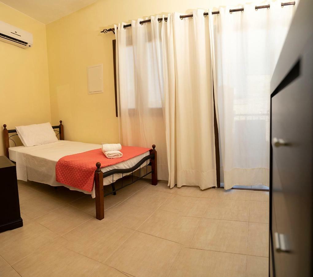 Holiday home Salamiou Stone House Paphos
