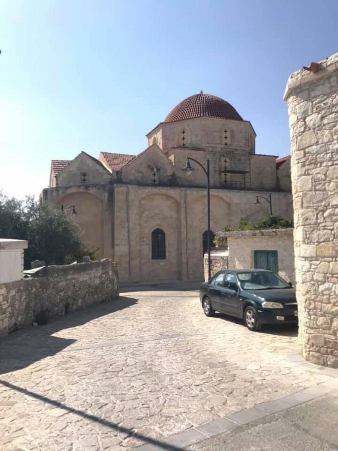 Holiday home Salamiou Stone House