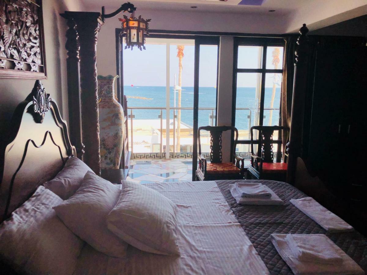 Buddha Apartment *