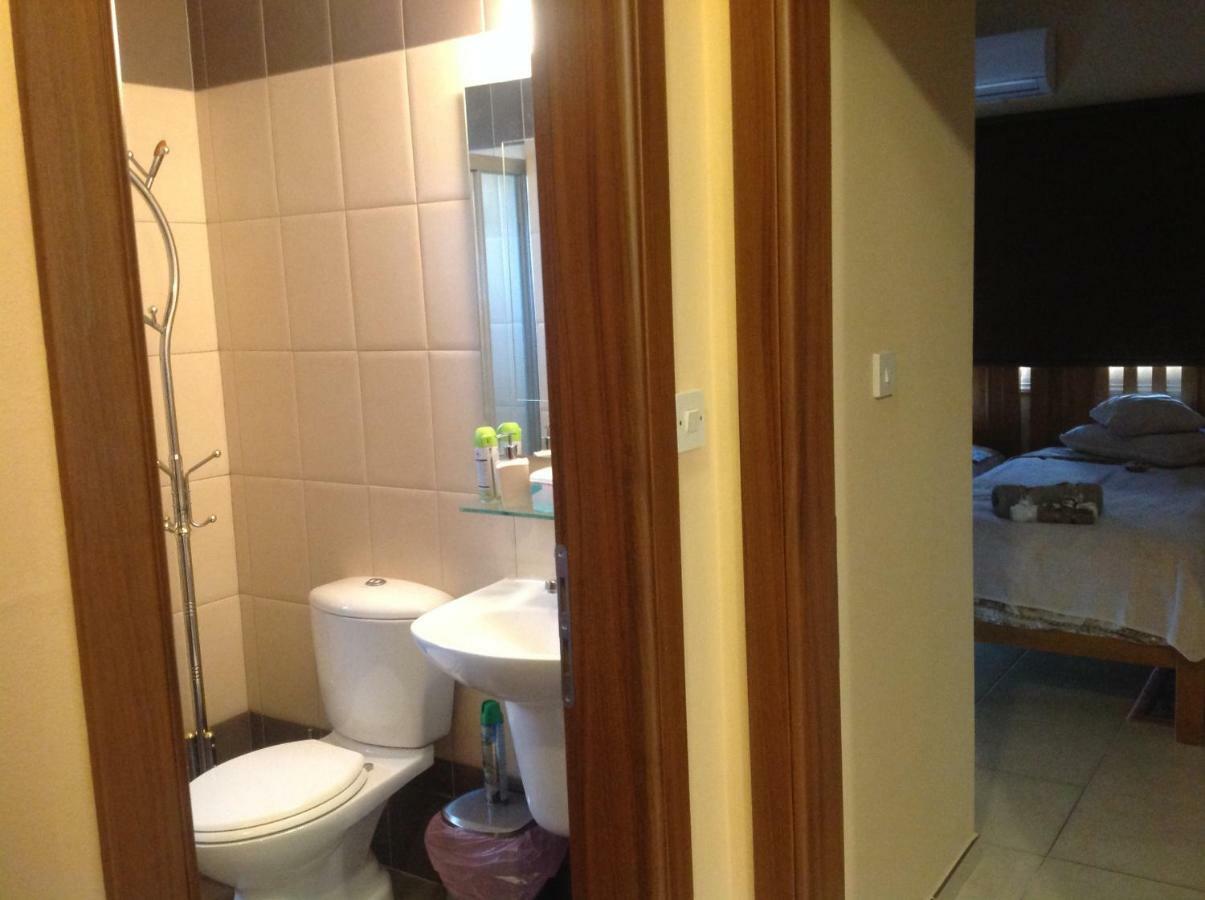 Nice Freshly Renovated Sea-view Apartment