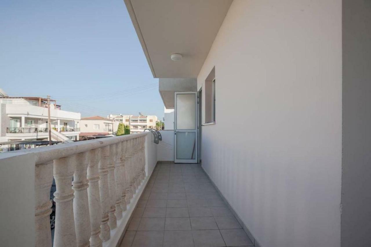 Just Renovated Beautiful 2 Bed Apartment In Paphos 5 Min Drive To The Beach * Paphos
