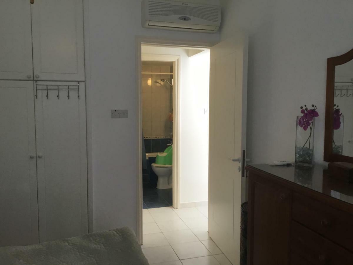 Paradise Garden 4, Kato Apartment