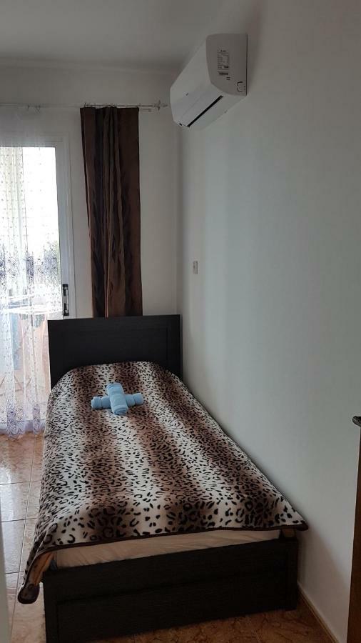 Danaos Apartament *