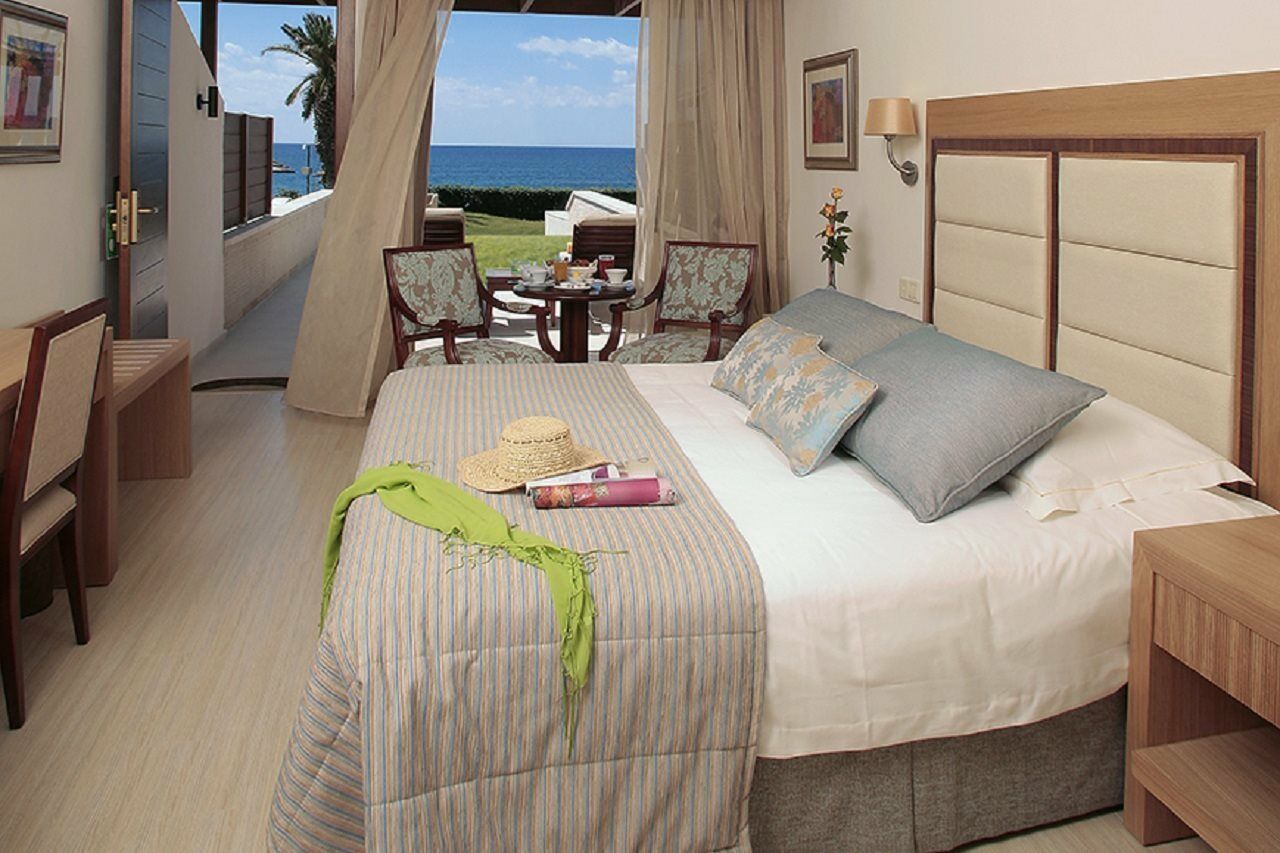 Hotel Alexander The Great Beach Paphos