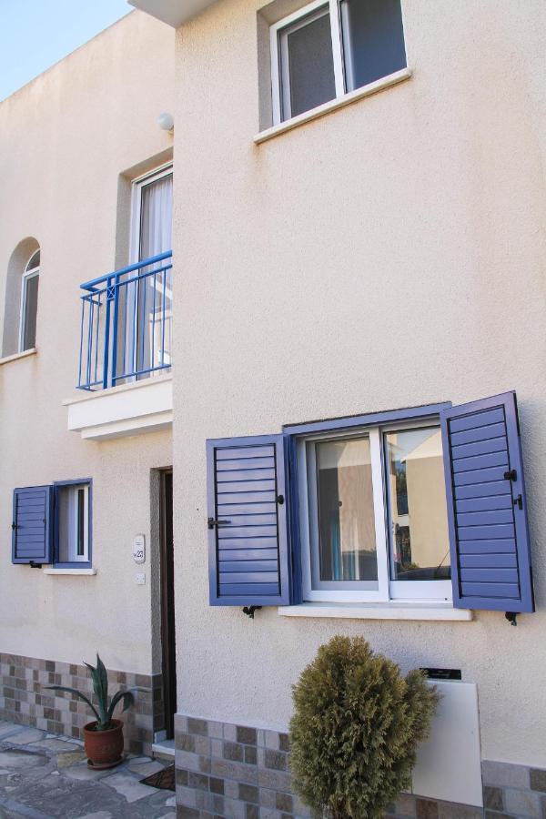 Azure * Paphos