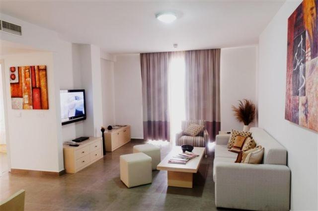 Hotel Blue Lagoon Kosher